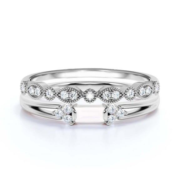 Classic Minimalist 1.50 Carat Baguette Cut Diamond Moissanite Engagement Ring, Split shank Wedding Ring in 10k Solid White Gold, Gift For Her, Promise Ring, Anniversary Ring, Bridal Rings Set