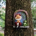 thumbnail image 3 of Enano y rana sentados en la ventana - Estatua de adorno de jardín al aire libre de 16,5 cm, arte de jardín de mirilla de jardín, decoración de jardín de escultura de árbol de hadas, 3 of 5