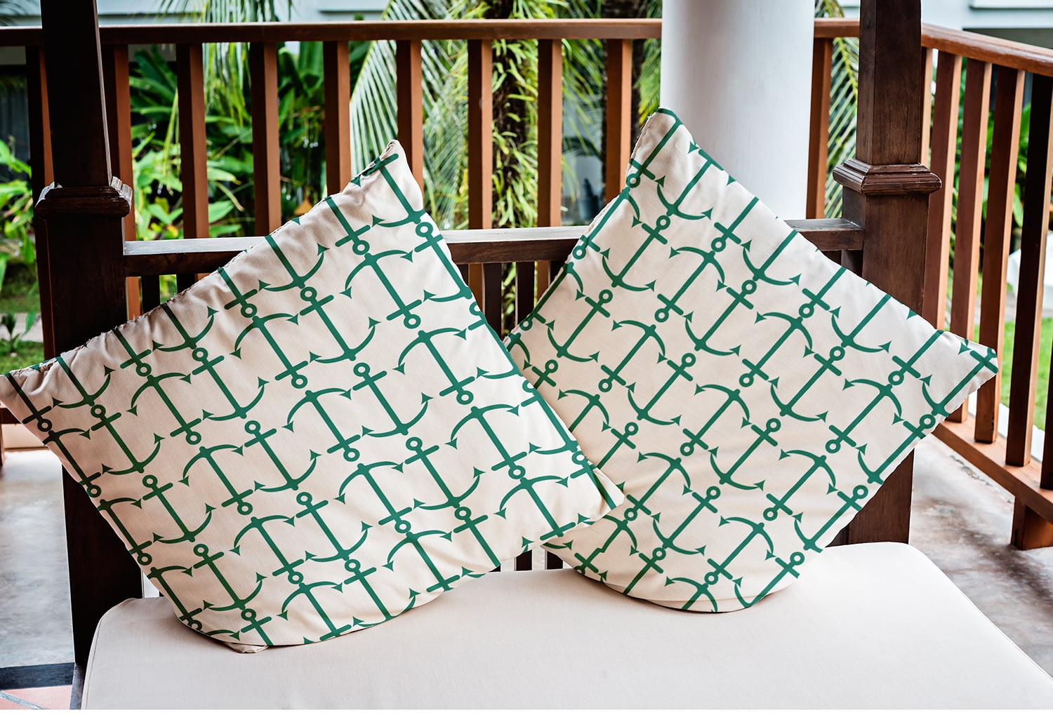 16" x 16" Simply Daisy Anchor Pattern Indoor/Outdoor Pillow, Kelly Green Qty 1