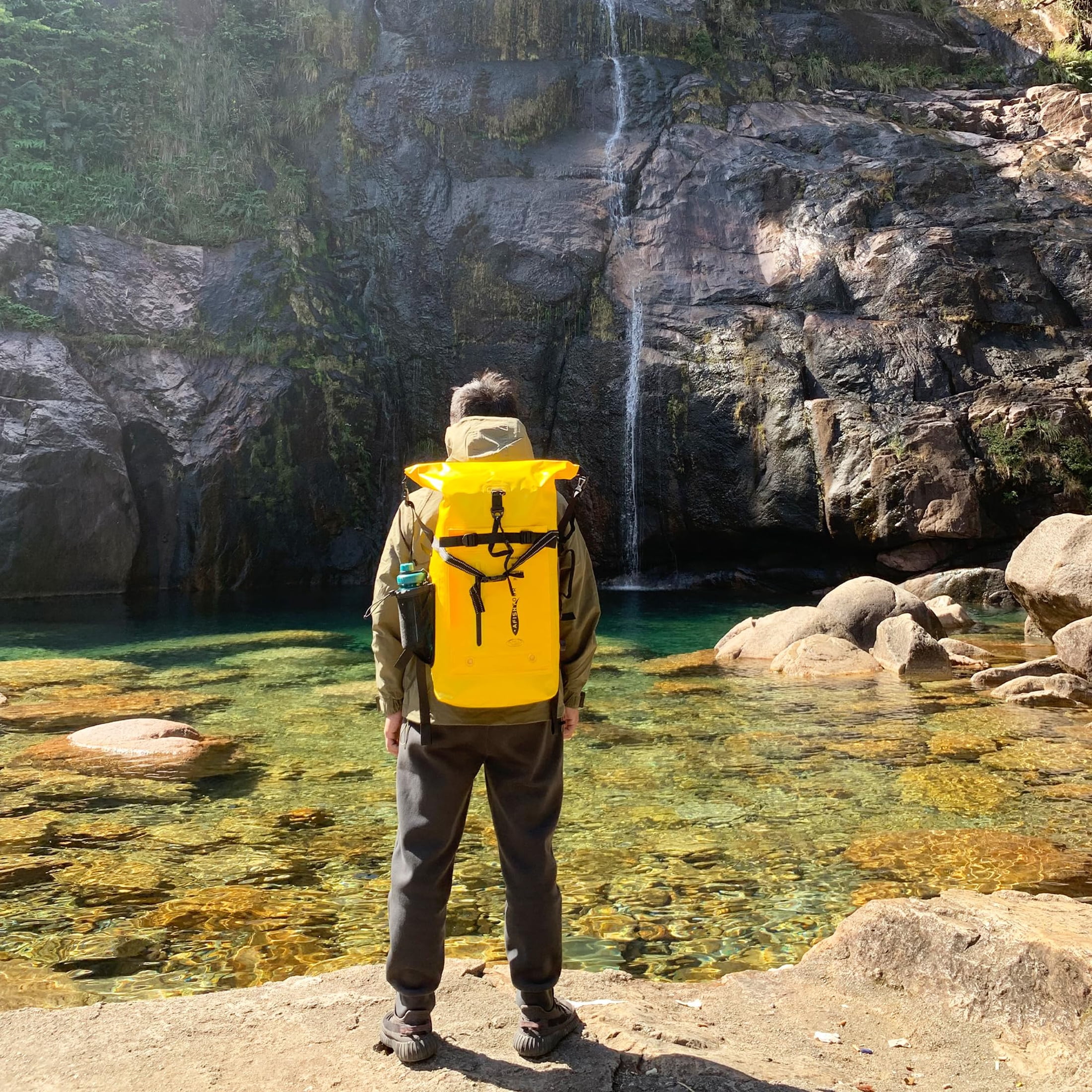 AFISHTOUR Dry Bag Waterproof Backpack, 35L Heavy Duty Roll Top Floating Dry Backpack for Kayaking, Hiking, Camping, Travel (Yellow)
