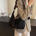 thumbnail image 4 of Bolso Mensajero Cruzado Cuerpo Gamuza, 4 of 9