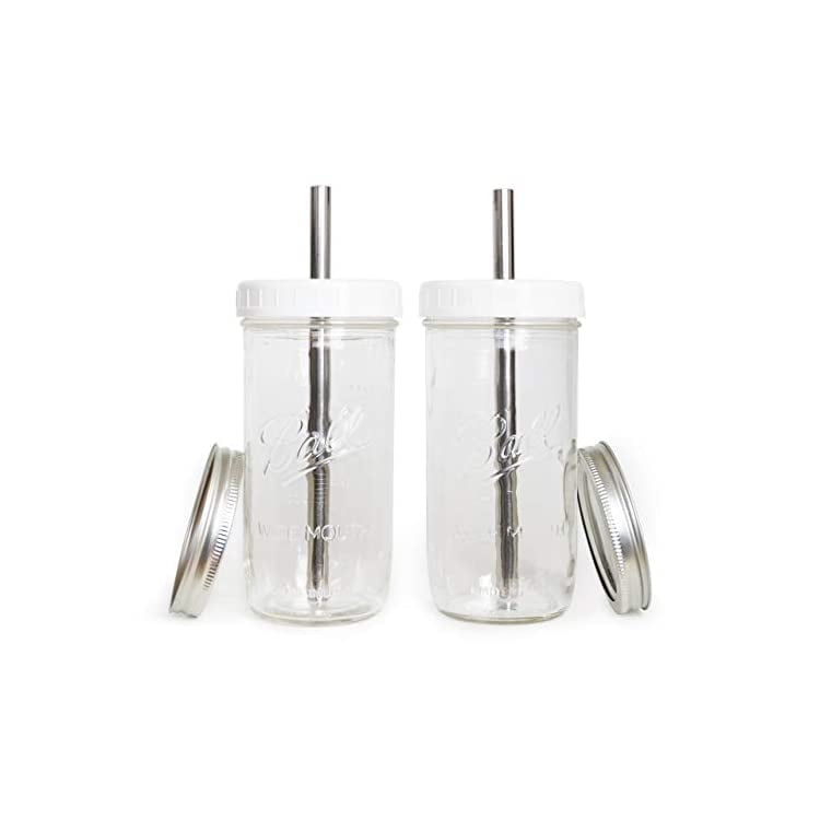 smoothie cups with lids and straws
