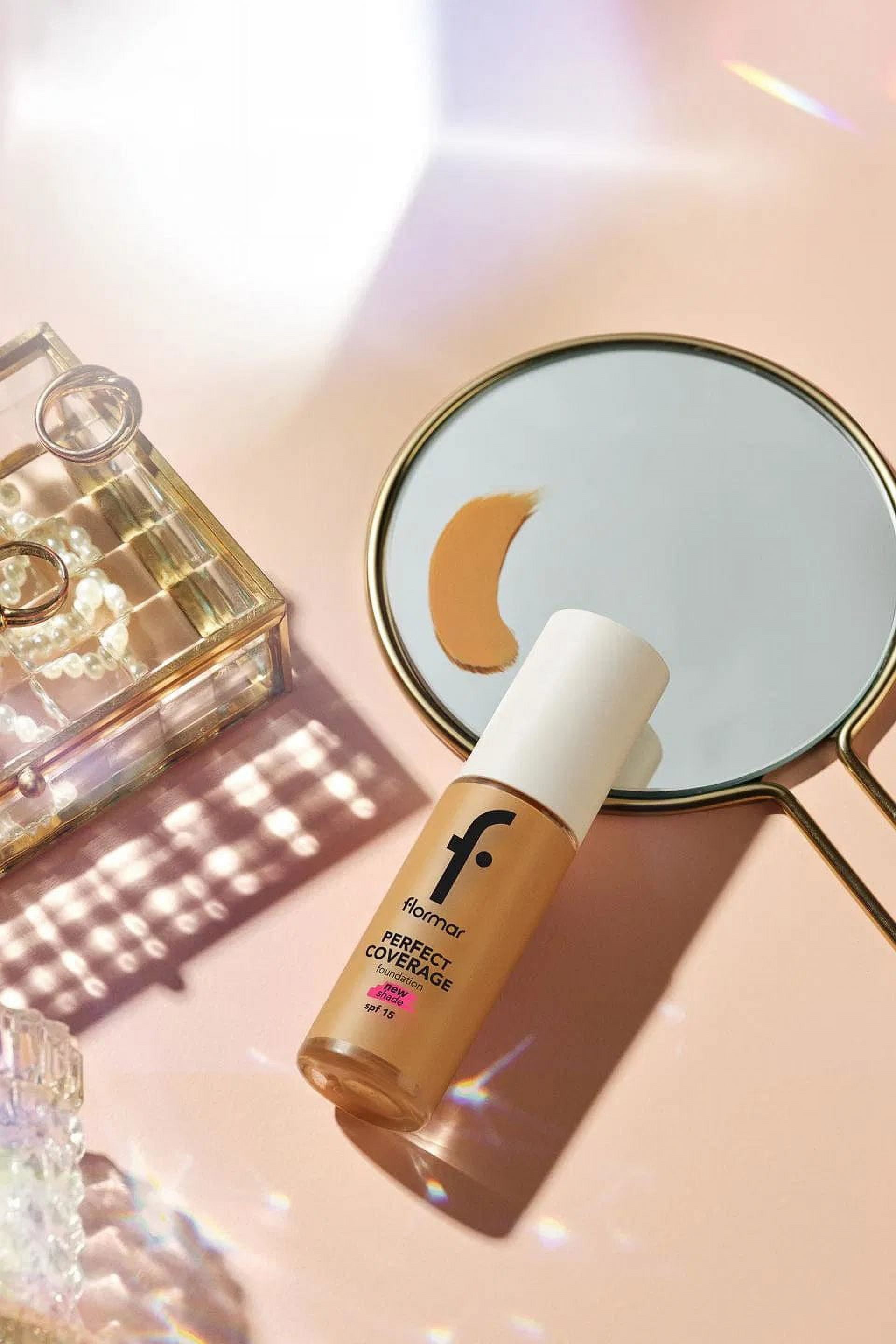Flormar Perfect Coverage Highly Pigmented & Semi-gloss Finish SPF15 Foundation 30ml - 121 Golden Natural
