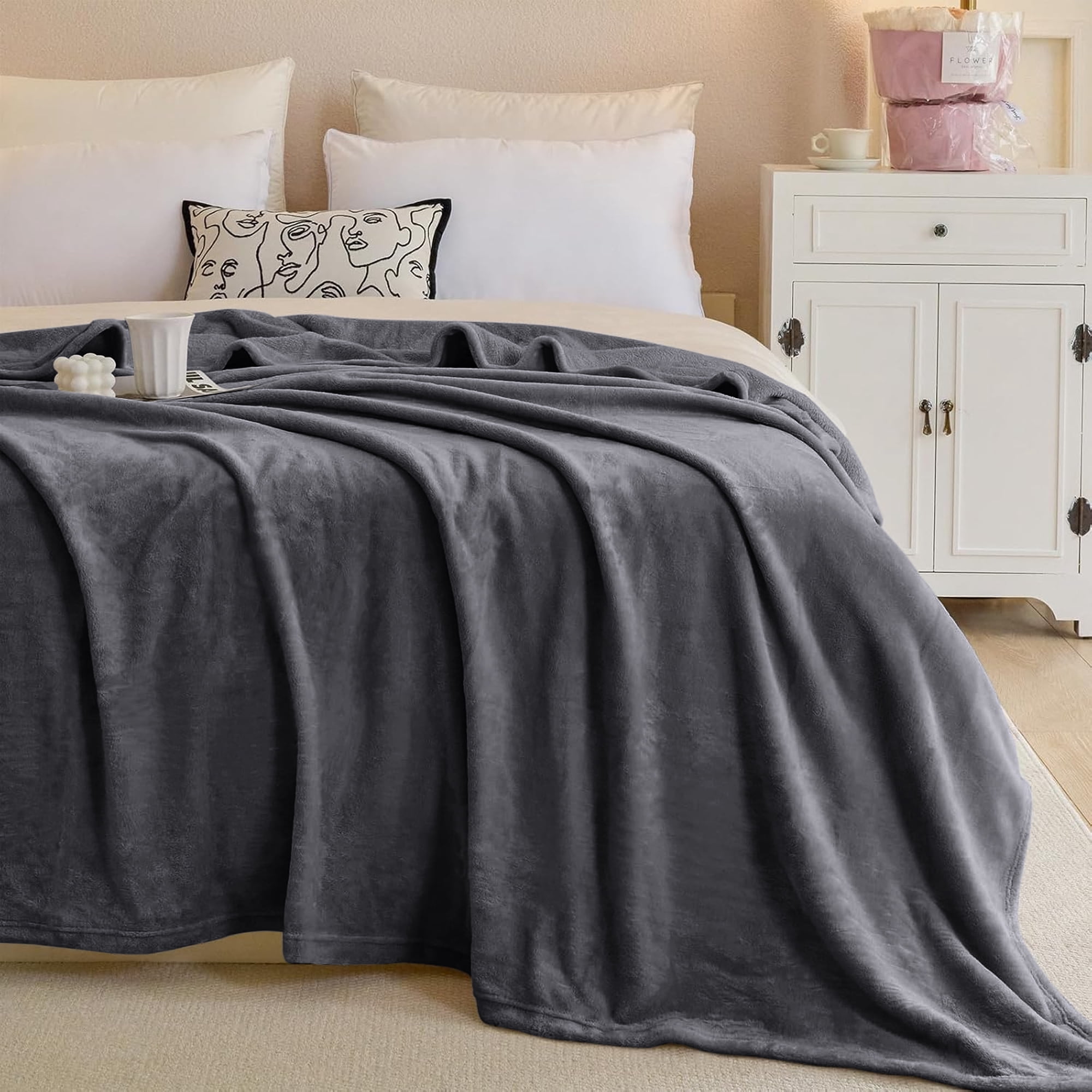 IR Imperial Rooms Flannel Fleece Bed Blanket 310 GSM Microfiber Lightweight Warm Fluffy Cozy Plush Adult Gray Queen Size