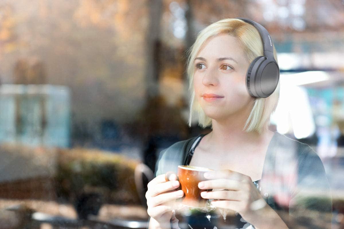 PHILIPS H5205 Over-Ear Wireless Headphones with 40mm Drivers, Lightweight Cushioned Headband, 29Hrs, USB-C, Bass Boost, Black