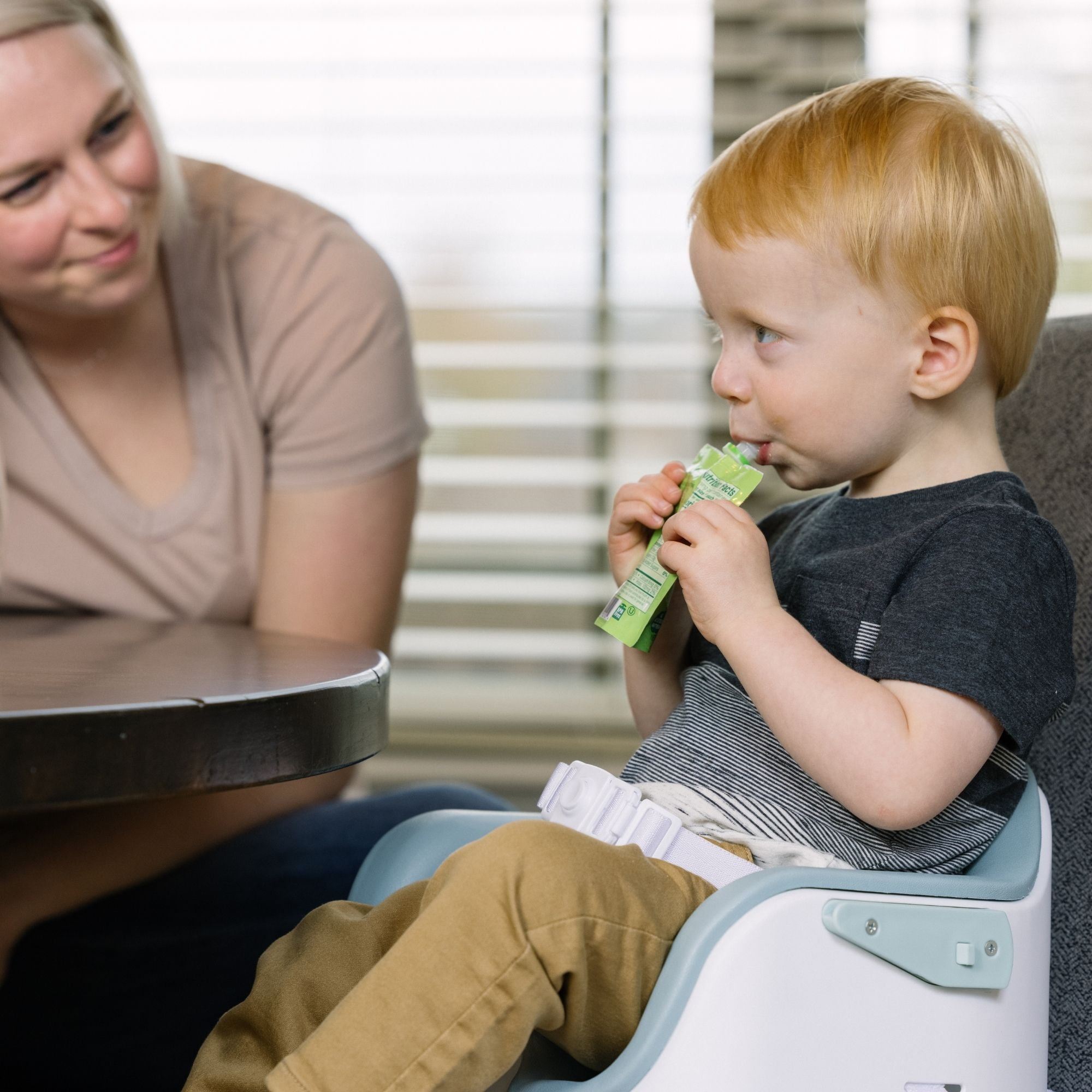 Monbebe Bobbi Feeding Booster, Stardust, Toddler