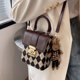 thumbnail image 5 of Bolso de diseño de nicho francés Bolso de mujer de primavera Bolso bandolera popular Bolso cuadrado pequeño portátil, 5 of 6