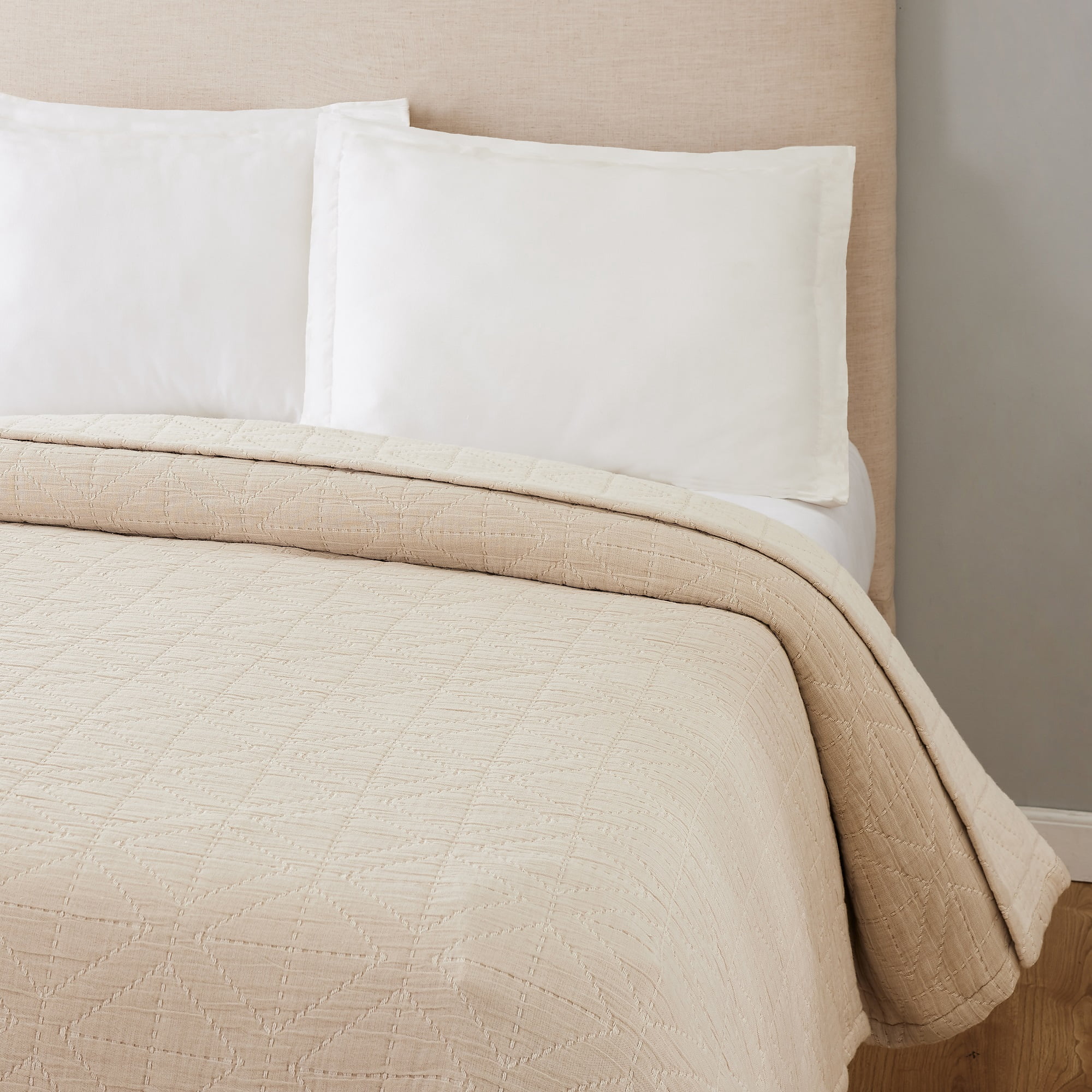 Laurel & Mayfair Maren Geometric Beige Cotton Reversible Bed Blanket, King