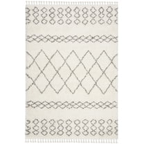 SAFAVIEH Moroccan Fringe Scarlett Geometric Shag Area Rug, Ivory/Grey, 6'7" x 6'7" Square