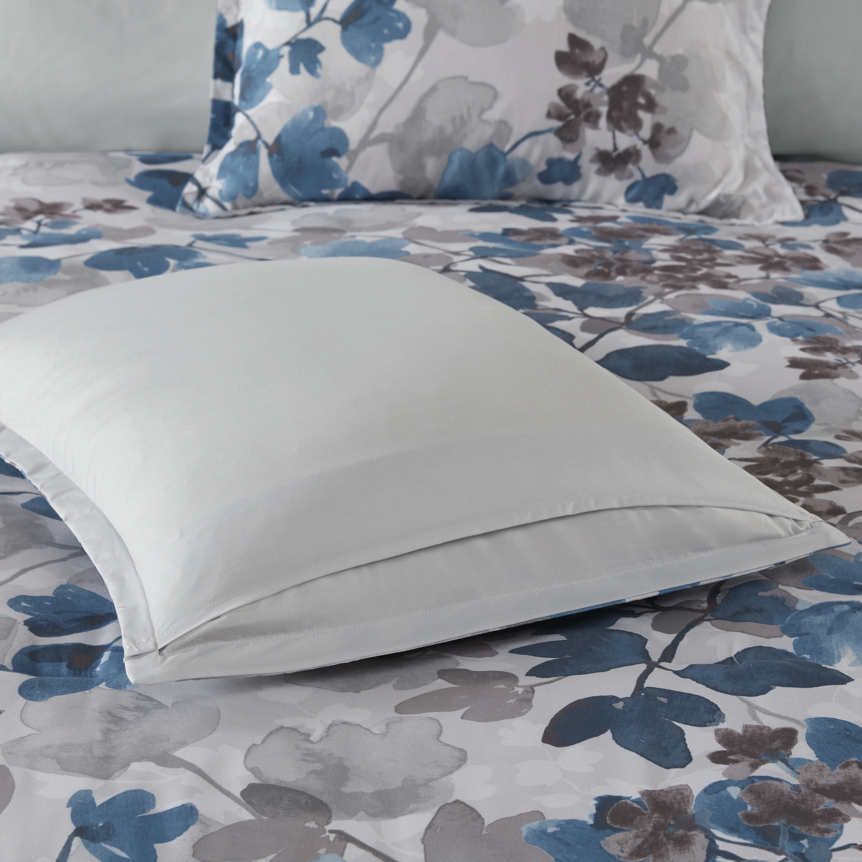 Regency Heights Queen Size Comforter Sets, Blue Bed in a Bag Queen, Botanical Bedding Comforter Set with Bed Sheets and Side Pockets, 9 Pieces