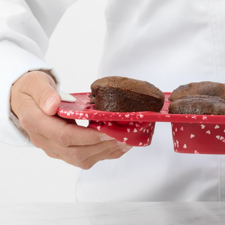 Trudeau 12 Cavity Silicone Muffin Pan - Confetti - Shop Pans & Dishes at  H-E-B