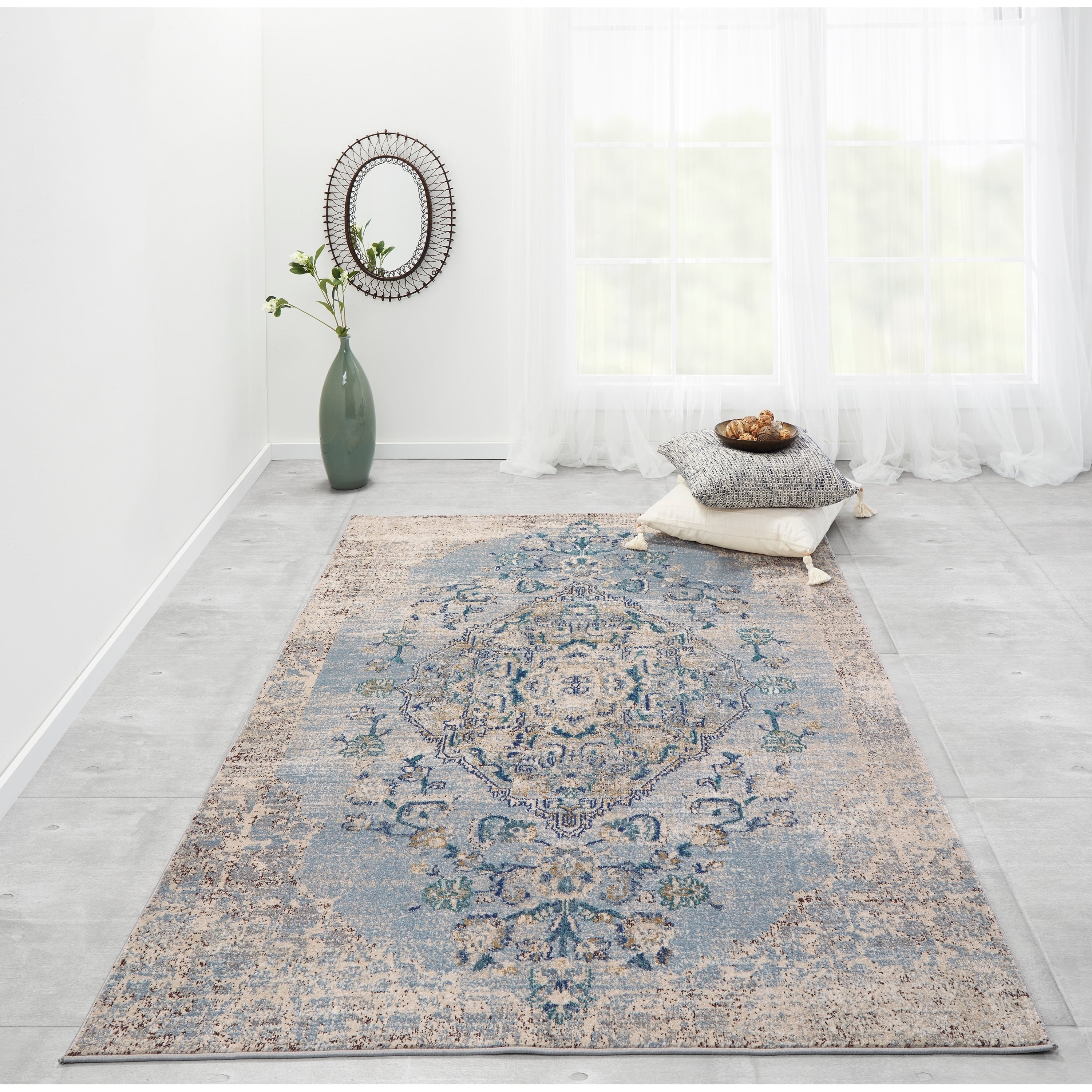 Momeni Amelia Polyester Blend Traditional Medallion Area Rug Denim 5'3" x 7'6" 5' x 8' Indoor Beige