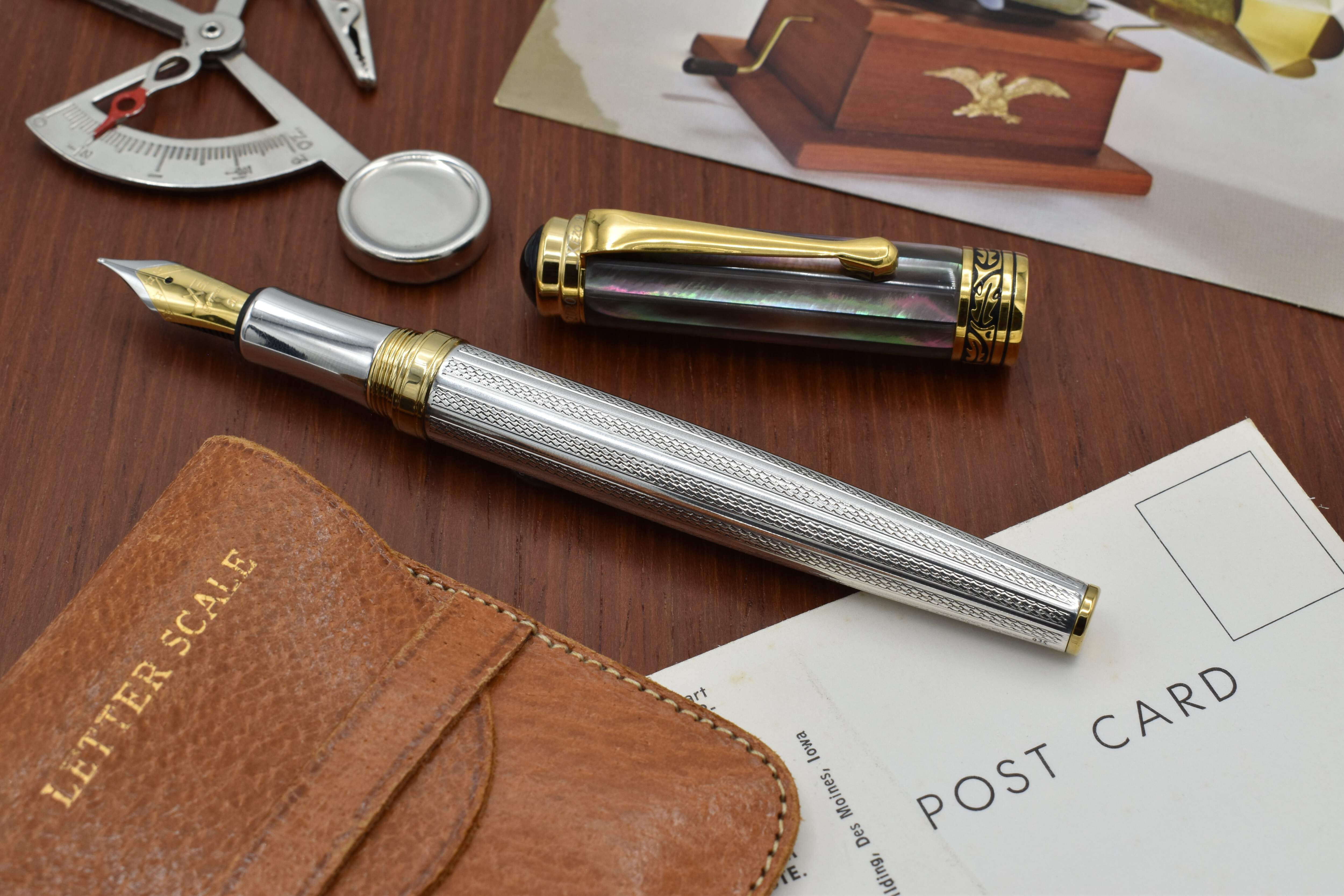 Xezo Xezo Maestro® 925 Sterling Silver Fountain Pen (Medium Nib) - Tahitian Black Mother of Pearl Cap
