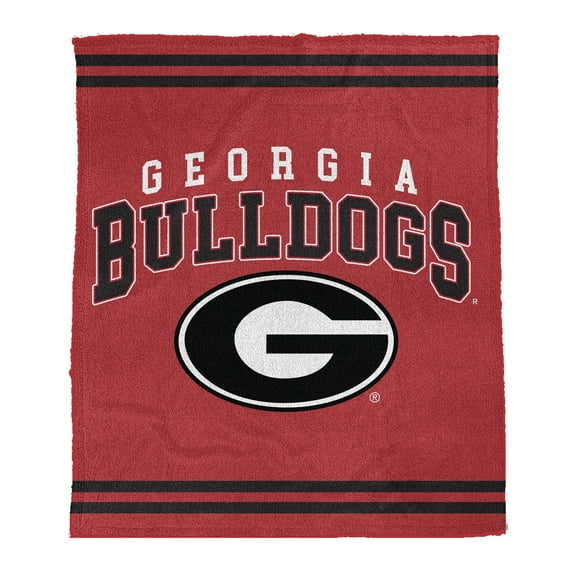 Pegasus Georgia Bulldogs 60" x 70" Cozy Plush Knit Blanket