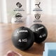 thumbnail image 2 of Kit 2 Balones Medicinales de 4 kg Negro Muuk Fitness, 2 of 6