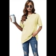 thumbnail image 2 of Camiseta Básica de Corta con Cuello en V en Amarillo M, 2 of 5