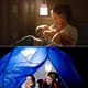 thumbnail image 5 of Lámpara de escritorio multifuncional, flexible, suave, LED, para mesa, colgante, para alimentación de niños pequeños, de lectura, para camping, iluminación nocturna, 5 of 6