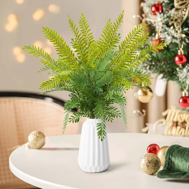 Ramas Navideñas Artificiales con Hojas de Peonía: Guirnaldas, Coronas y Tallos Decorativos para Manualidades y Exhibiciones Festivas.