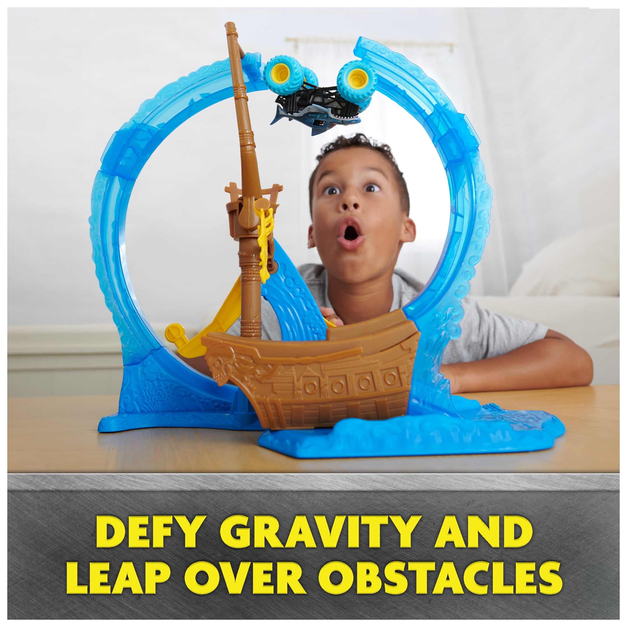 Monster Jam, Megalodon Loop of Doom 16-inch Wide Playset with Truck (New)