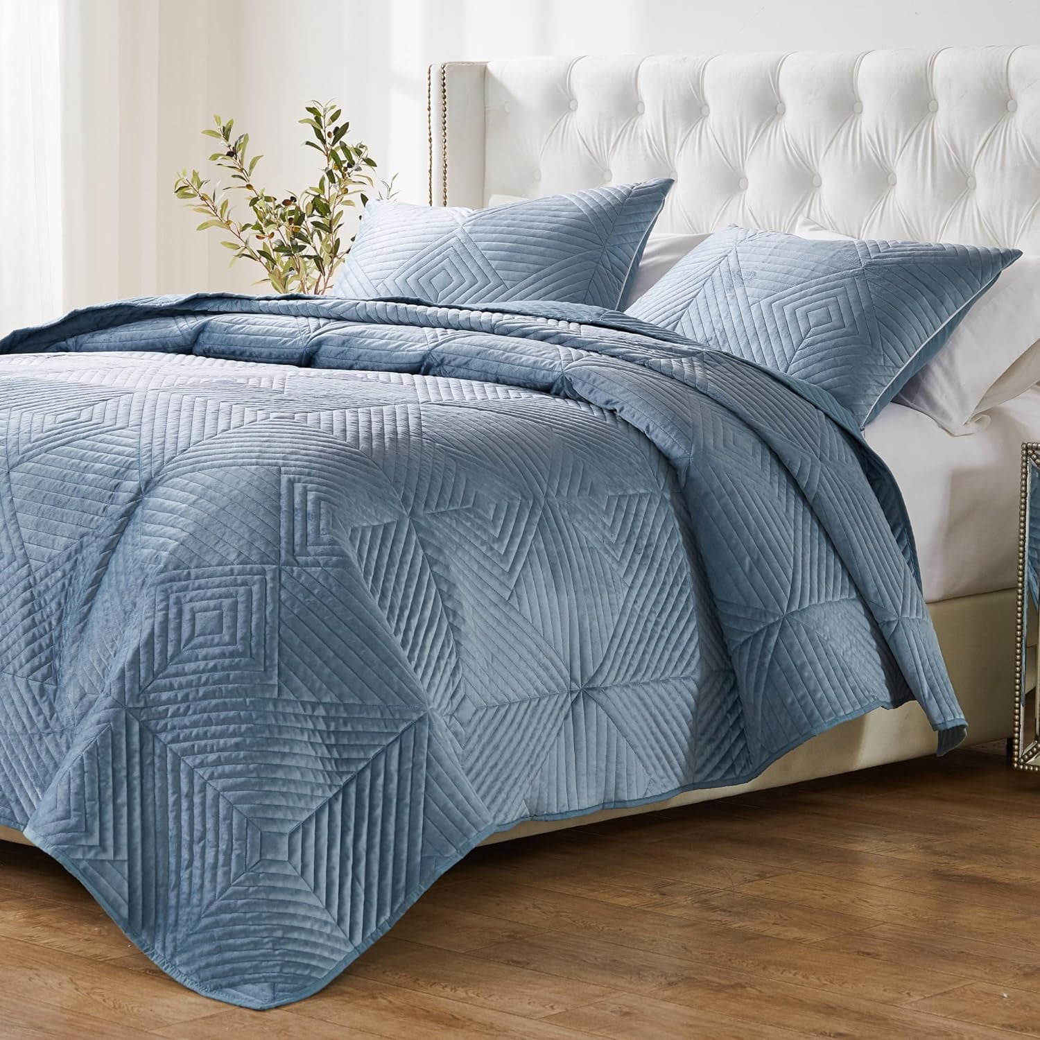Barefoot Bungalow Riviera Velvet Finely Stitched Modern Quilt Set, Spa Blue, 3-Piece Full/Queen