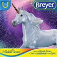 thumbnail image 4 of Breyer 1:12 Classiques Cheval Modèle de Licorne de Vent, 4 of 4