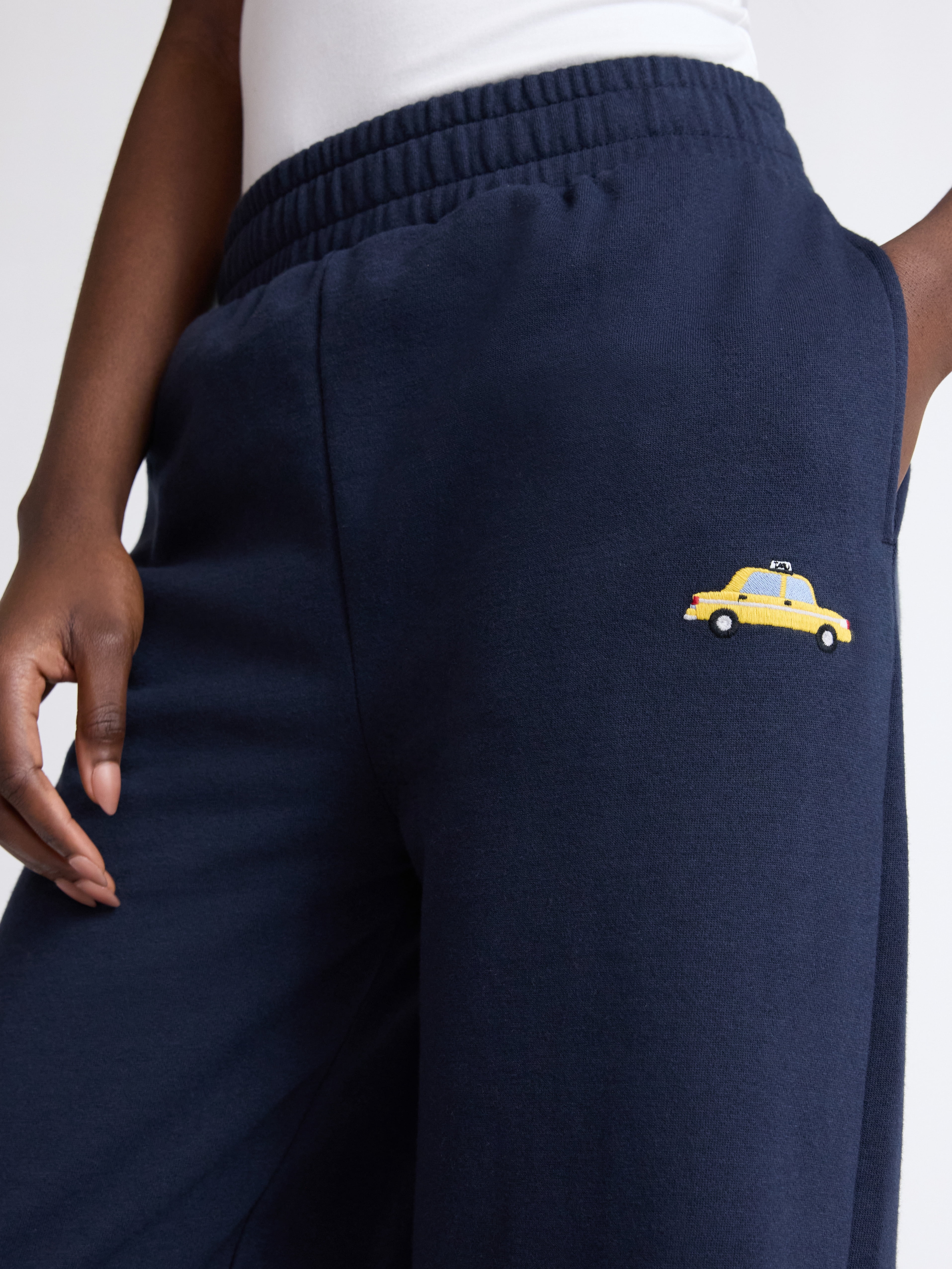 Scoop Limited Edition Women’s and Women's Plus New York Sweatpants with Embroidery, Sizes XS-4X