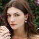 thumbnail image 4 of Pendientes de lazo para mujer., 4 of 5