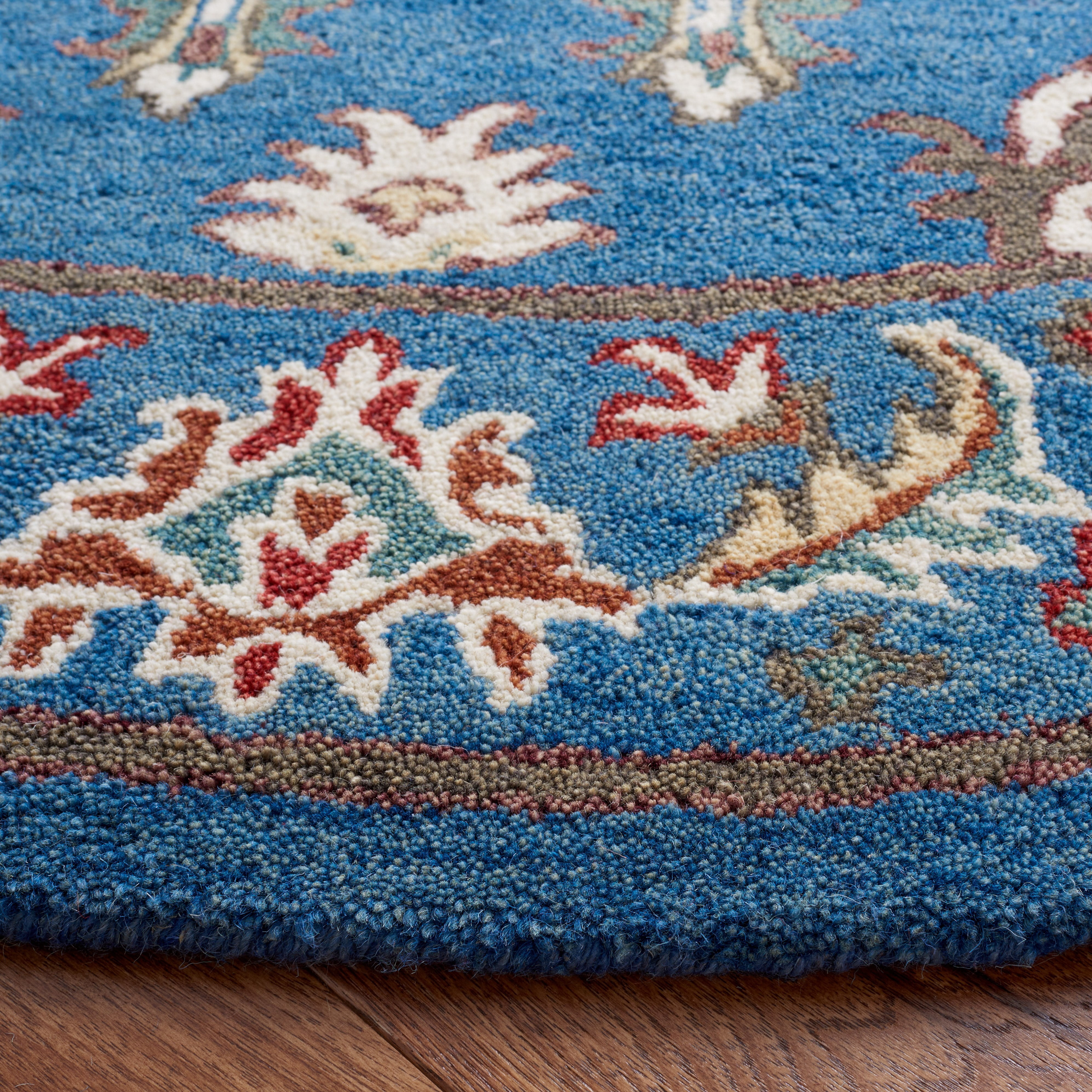 SAFAVIEH Antiquity Christopher Oriental Area Rug, Blue/Ivory, 6' x 6' Round
