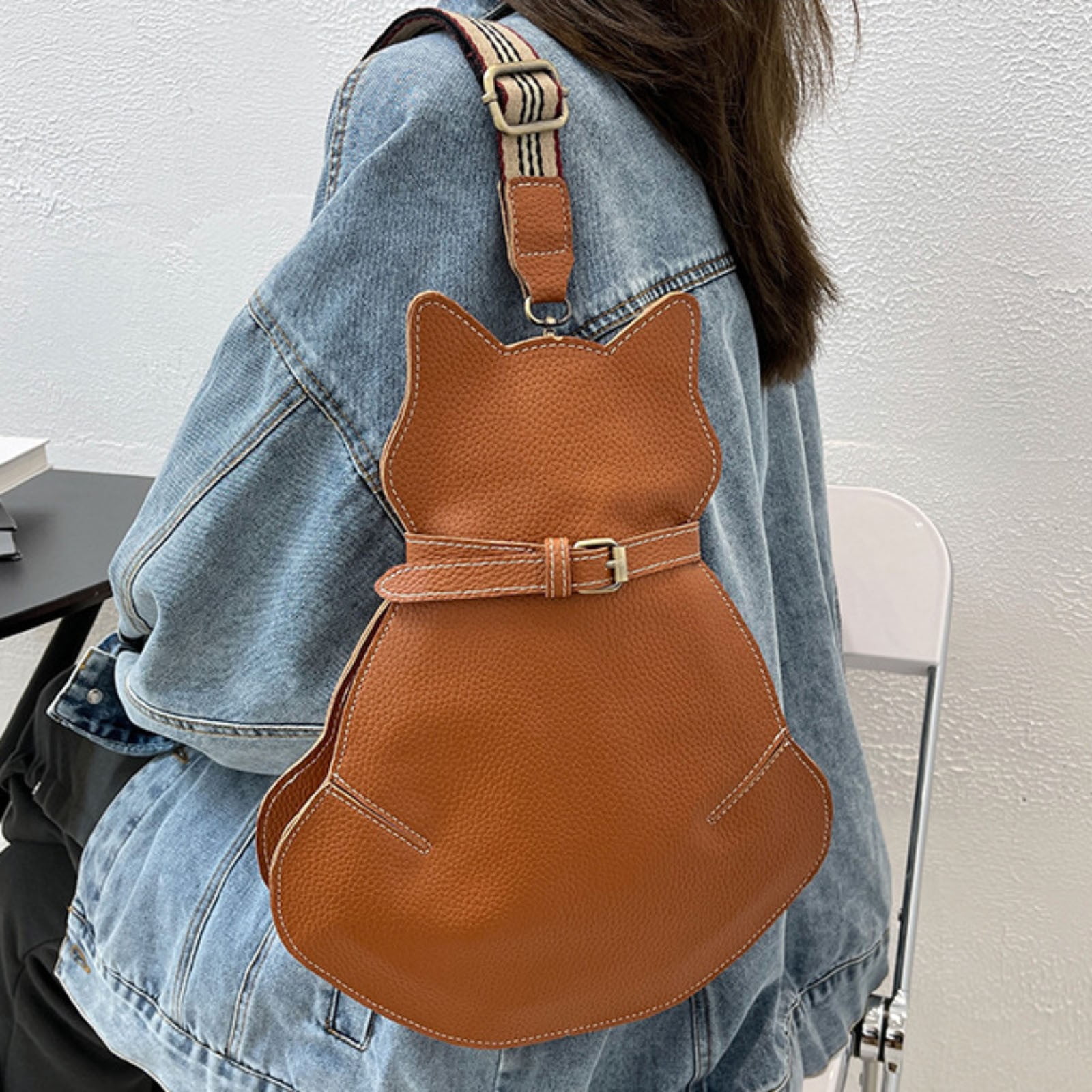 Mepaouo Cute Cat Crossbody Bags for Women Cell Phone Shoulder Handbag Chest Bag with Wide Strap(Brown)