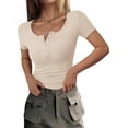 thumbnail image 1 of Remera PRETTYGARDEN 2025 Slim Fit Henley con Botones Beige XS, 1 of 9