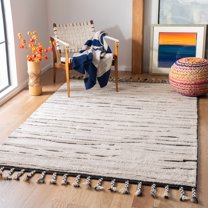 SAFAVIEH Casablanca Betty Abstract Striped Shag Area Rug, Charcoal/Ivory, 4' x 6'