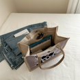thumbnail image 3 of Monedero 1, 3 of 9