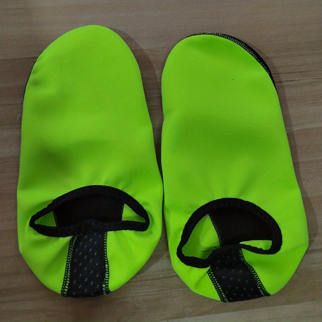 1pair Non-slip Beach Socks, Snorkeling Shoe Covers, Quick-drying Lycra Material Swimming Diving Socks