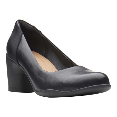 clarks canvas pumps