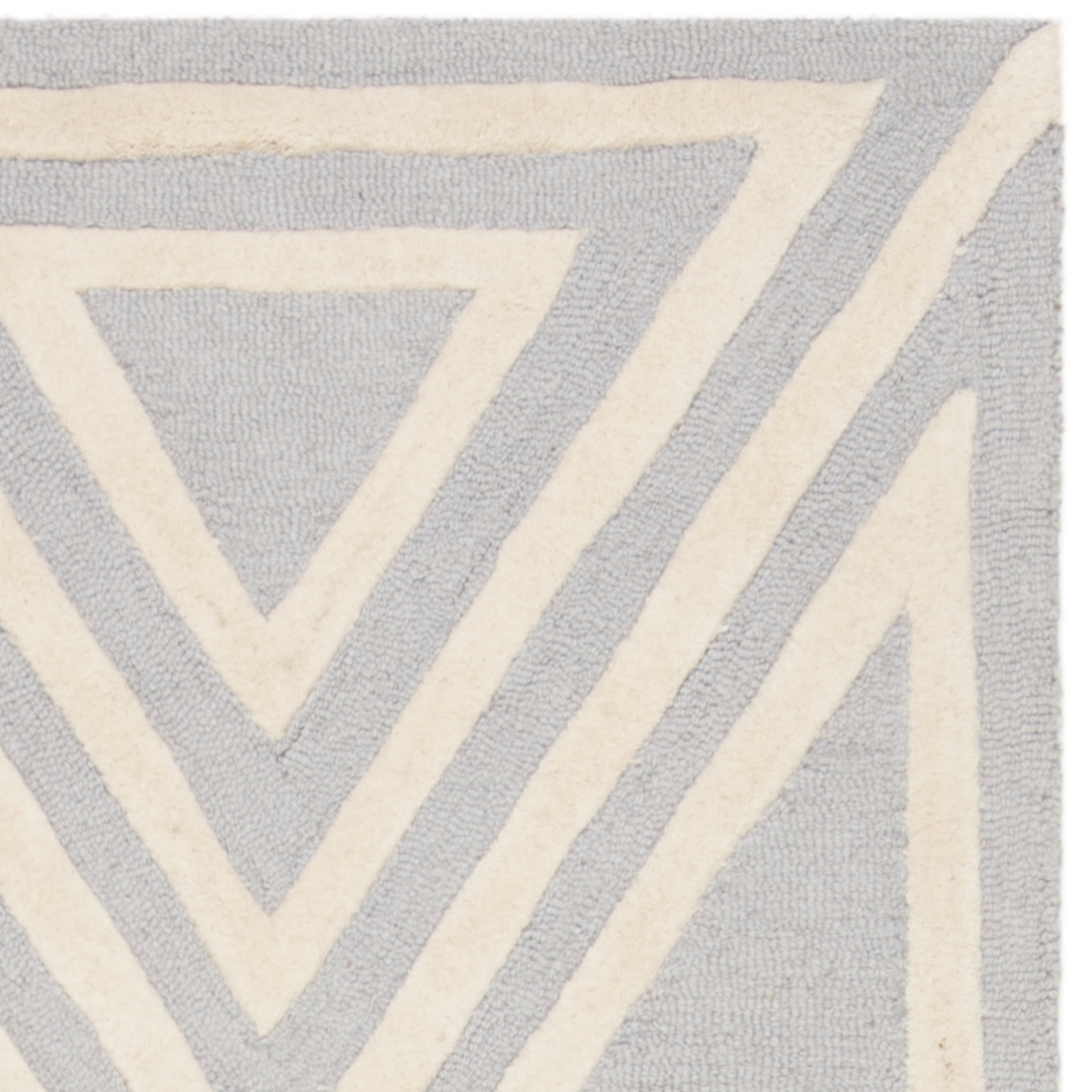 SAFAVIEH Kids Triangle Shapes Wool Runner Rug, Blue/Ivory, 2'6" x 8'