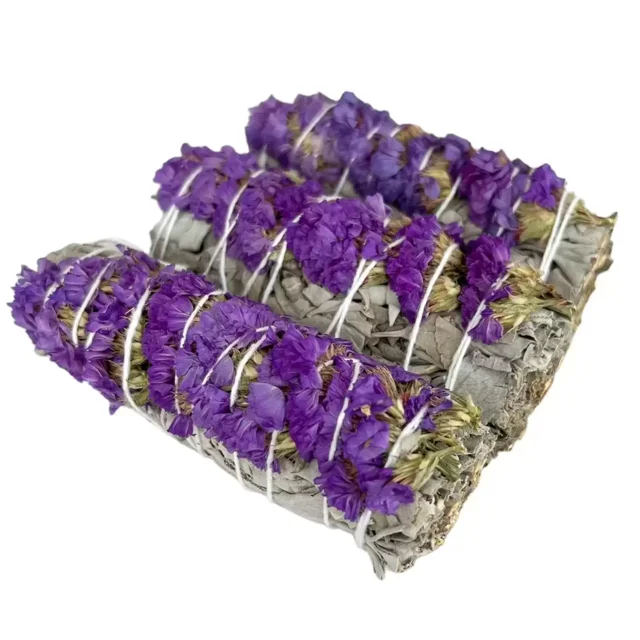 Sahumerio de Salvia Blanca con Flor de Sinuata Morada 10 cm – Pack de 3 Piezas | Fragancia Floral y Tradicional para Ambientes Inspiradores