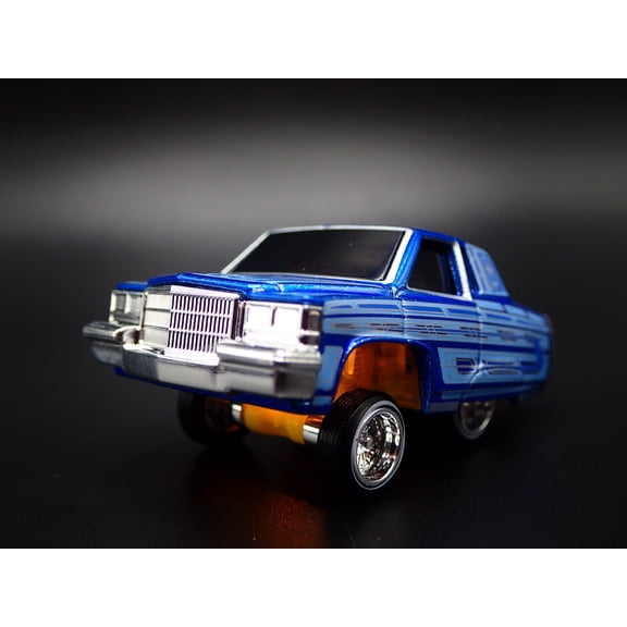 (Open Box) 1985 85 CADILLAC FLEETWOOD COUPE CAR TUNED LOWRIDER BLUE 1:64 SCALE DIECAST MODEL CAR