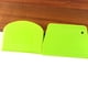 thumbnail image 1 of Rascador de banco de espátula para cuenco, herramienta multiusos de plástico Flexible para cortar pasteles de cocina, raspadores de alimentos, juego de 2 piezas - Verde, 1 of 5