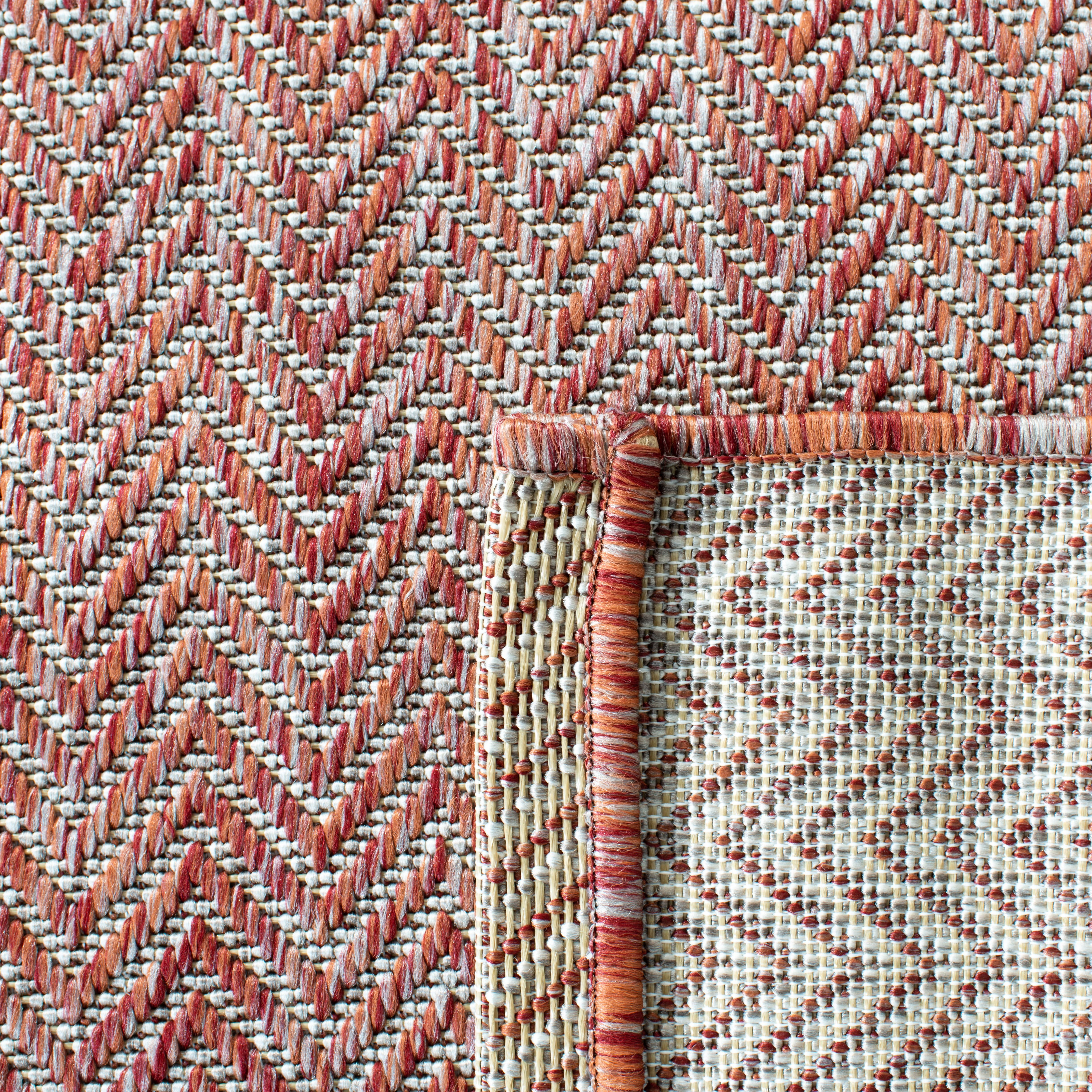 Safavieh Courtyard Blazhe Chevron Indoor/Outdoor Area Rug, Red/Beige, 4' x 5'7"