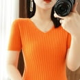 thumbnail image 3 of Pull Femme Printemps Été 2023 Col en V Manches Courtes T-Shirt Mode Coréenne Ajusté, 3 of 5