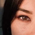 thumbnail image 4 of Plumín para Cejas By Apple Cosmetics efecto microblading punta fina delínea y marca suave 1 g, 4 of 5