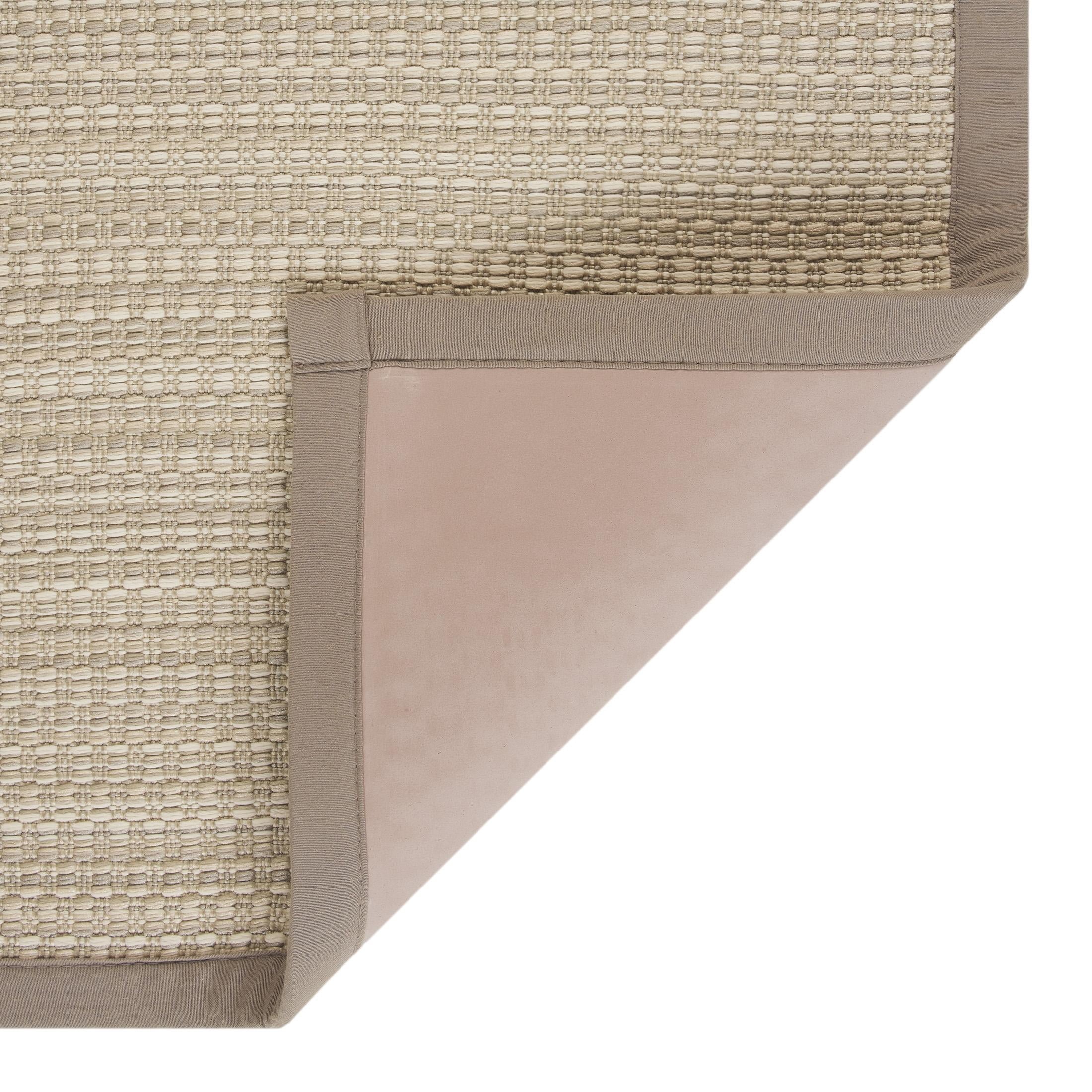 Better Homes & Gardens Gray Woven Polypropylene 20" x 34" Indoor Kitchen Rug