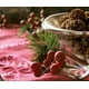 thumbnail image 3 of Guirnalda navideña de invierno de 1,8 m de largo con bayas rojas, piñas y agujas de pino perennes. Decoración navideña con bayas para el hogar, la cocina, el bar, la chimenea y vegetación decorativa, 3 of 4