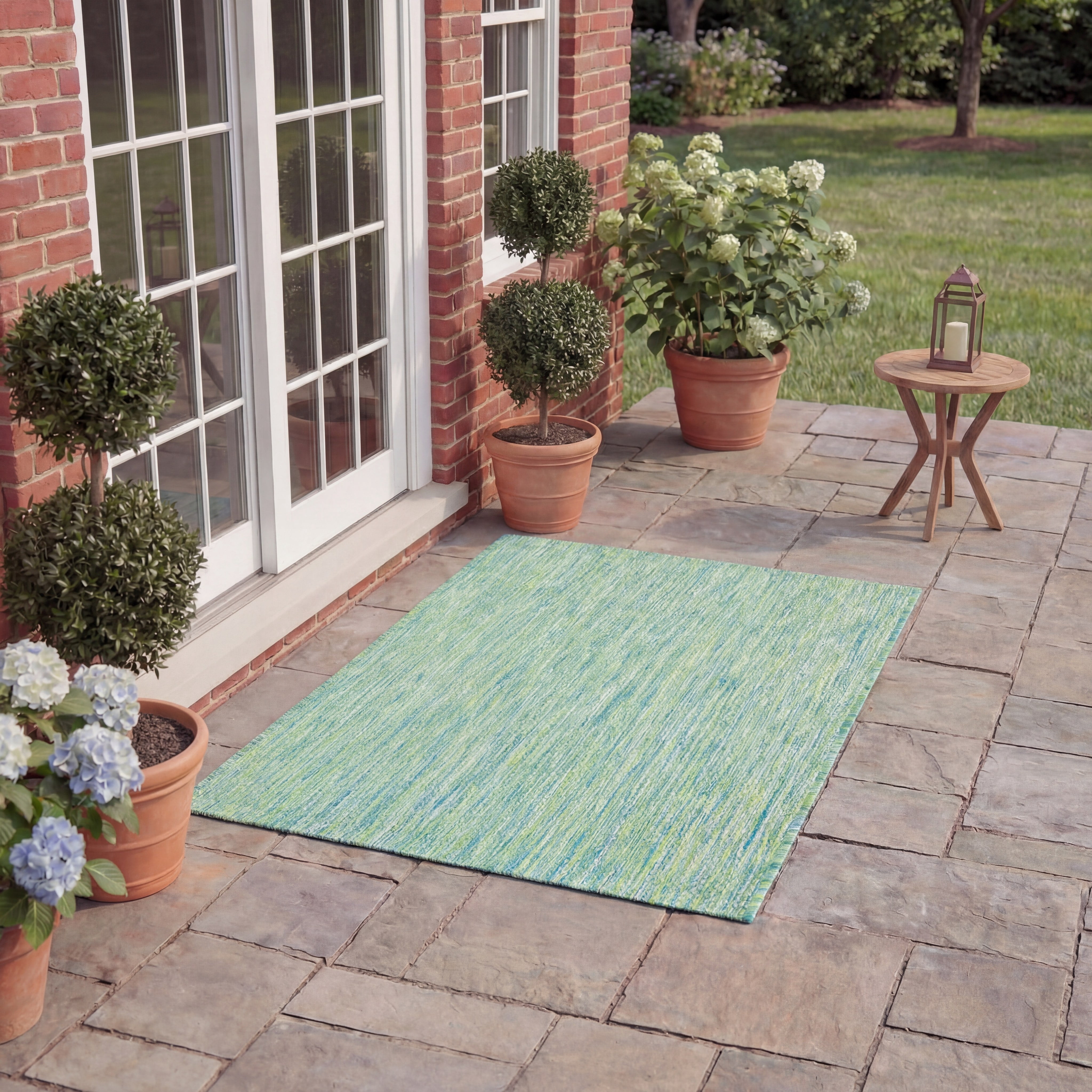 Safavieh Courtyard Finnian Solid Indoor/Outdoor Area Rug, Green/Blue, 4' x 5'7"