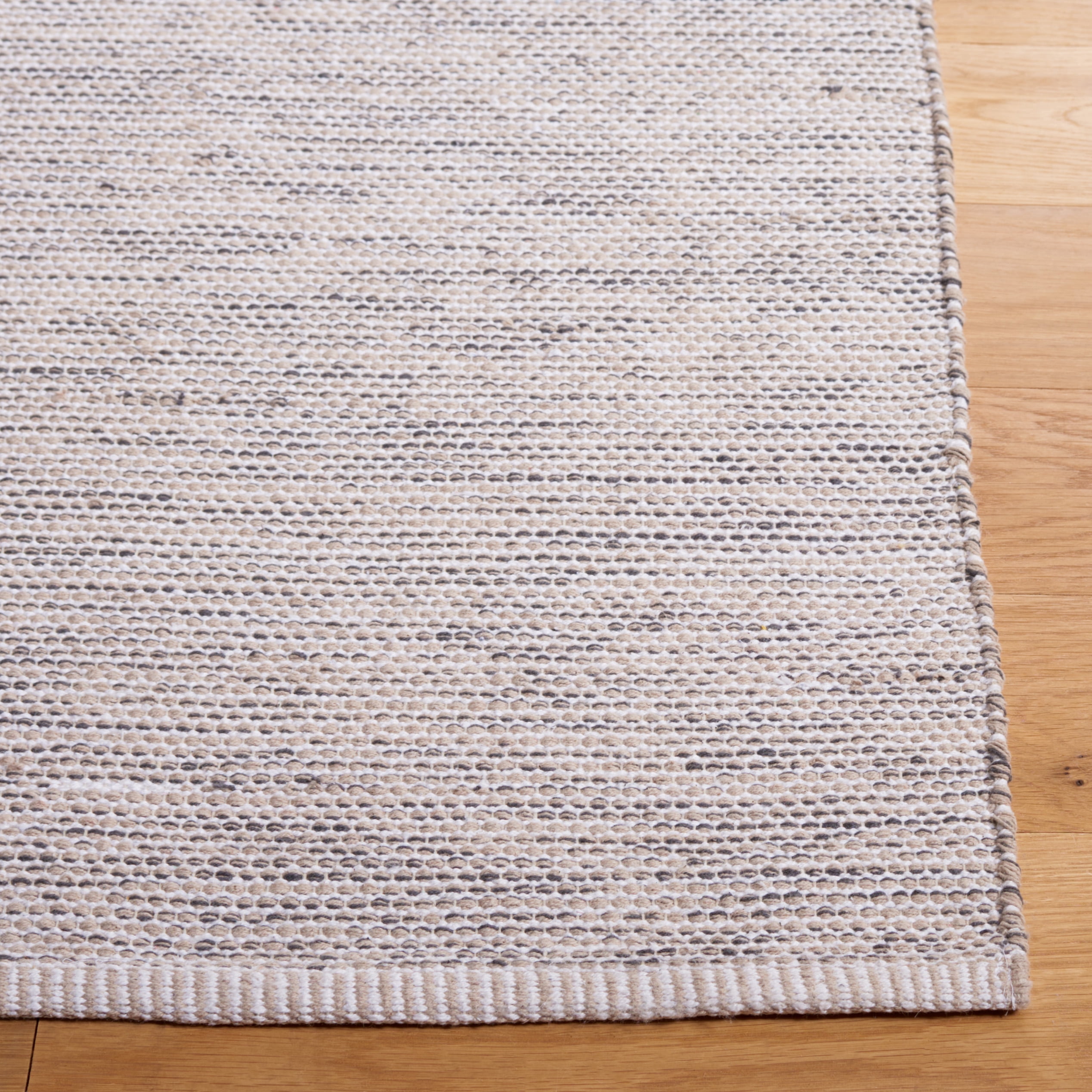 SAFAVIEH Montauk Cian Distressed Cotton Area Rug, Beige/Ivory, 5' x 8'