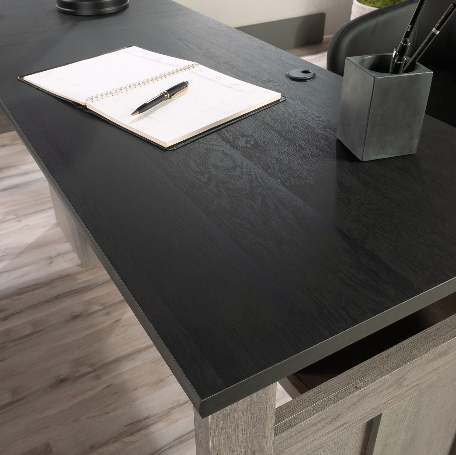 Sauder August Hill Bureau en L en Finition Mystic Oak
