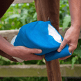thumbnail image 2 of 3M Vetrap Single Roll Bandaging Tape 4-Inches X 5-Yards Blue, 2 of 5