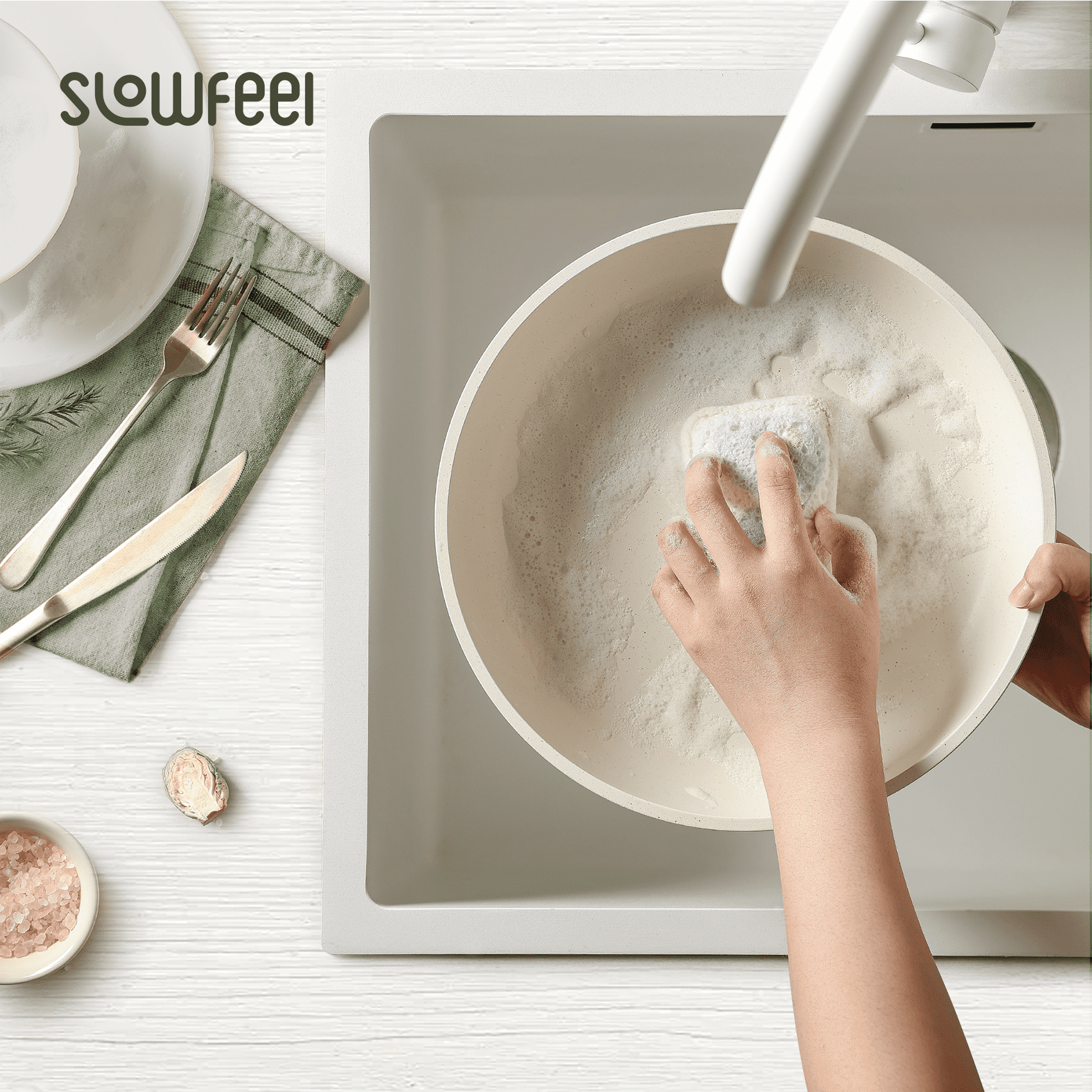 Slowfeel 25-Piece Pots and Pans Set, Nonstick Cookware Set with Detachable Handles, Induction Compatible, Dishwasher Safe, White