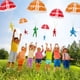 thumbnail image 2 of 50 piezas de juguete de paracaídas, juguetes de lanzamiento sin enredos para niños, juguetes voladores para niños al aire libre, mini juguetes de vacaciones, juguetes de cumpleaños, regalos brillar Juguete, 2 of 5