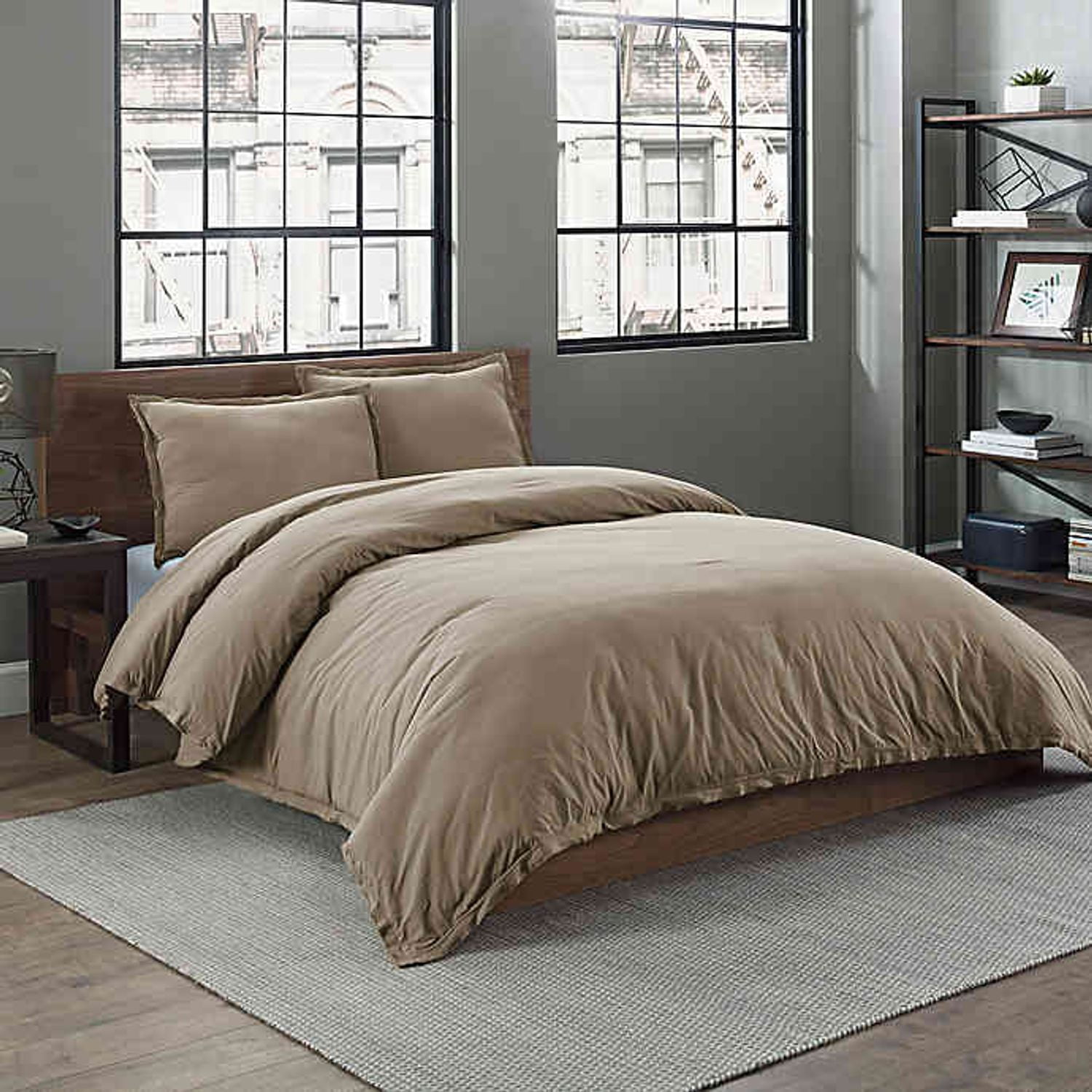 GARMENT WASHED SOLID KING DUVET COVER SET IN TAUPE